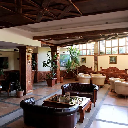 Centar Balasevic מלון 4*